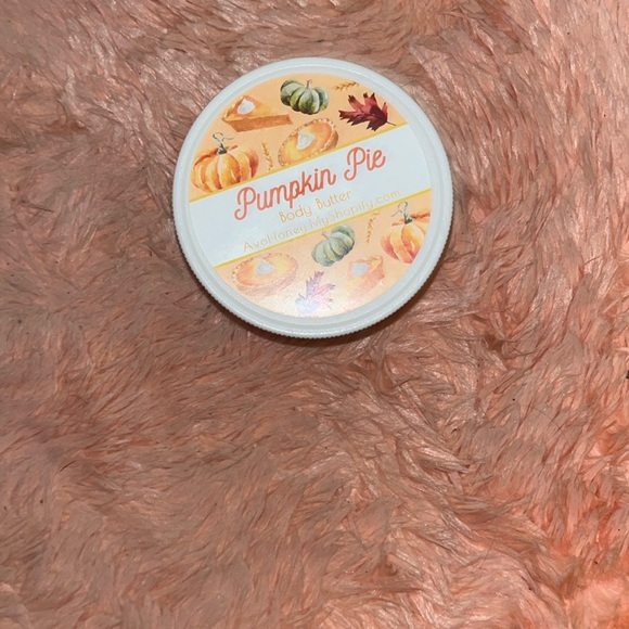 PUMPKIN PIE BODY BUTTER - Picture 1 of 2